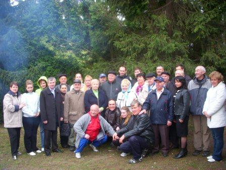 Земляцька толока у Пирогово ( гурт(1).jpg)